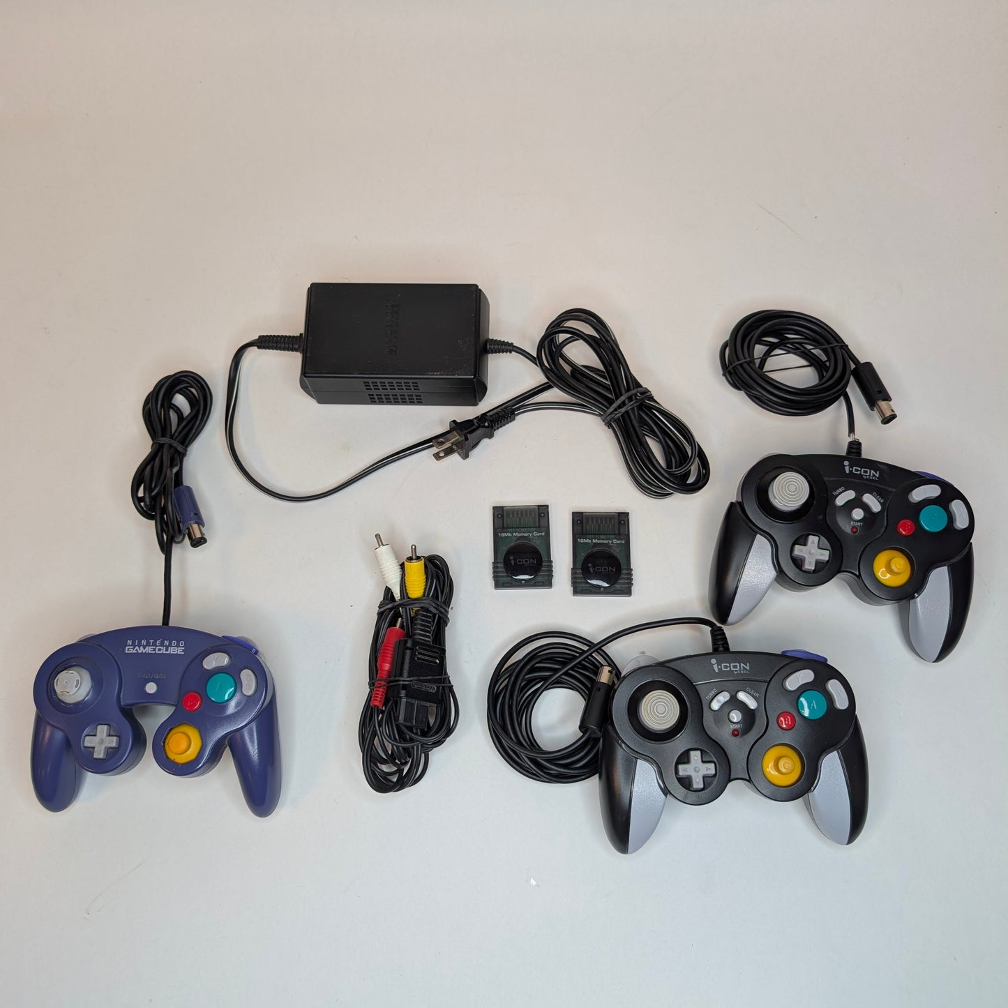 Nintendo GameCube Video Game Console DOL-001 Indigo