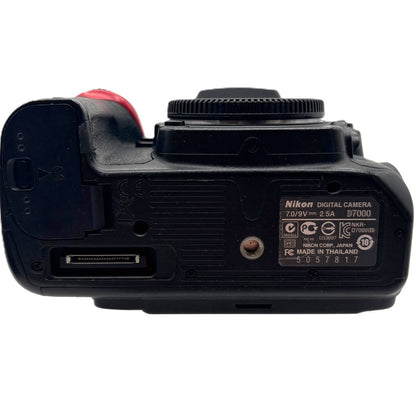 Nikon D7000 16.2MP Digital SLR Camera 85631 Shutter Count With Nikon DX AF-S Nikkor 18-55mm Lens