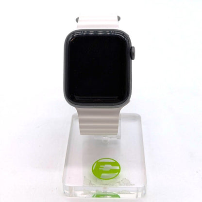 GPS Only Apple Watch Series 4 44MM Space Gray Aluminum White Nike Sport Band