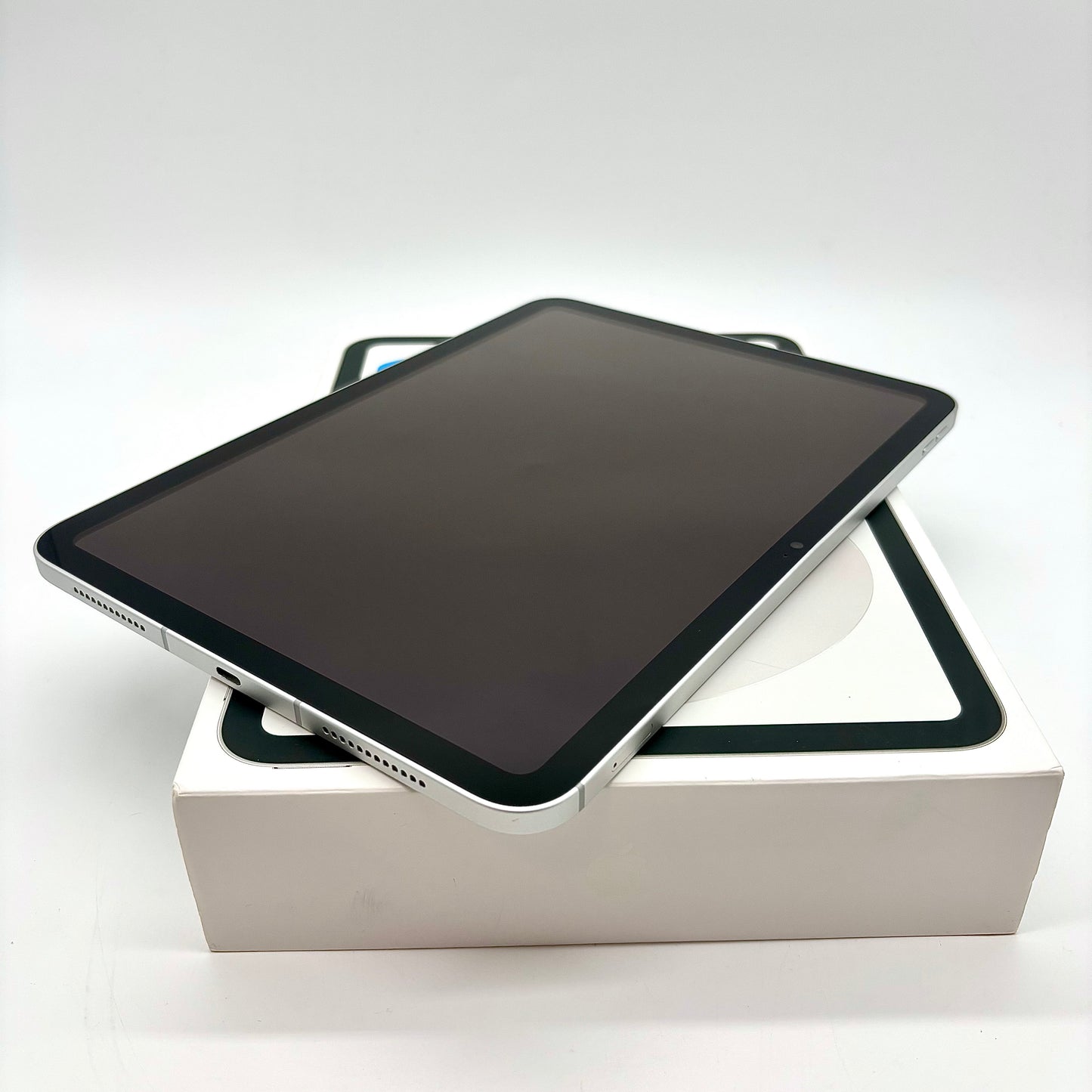 Unlocked Apple iPad 10th Gen 64GB Silver MQ6J3VC/A