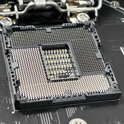 ASUS TUF GAMING Z590-PLUS READ BACKPLATE